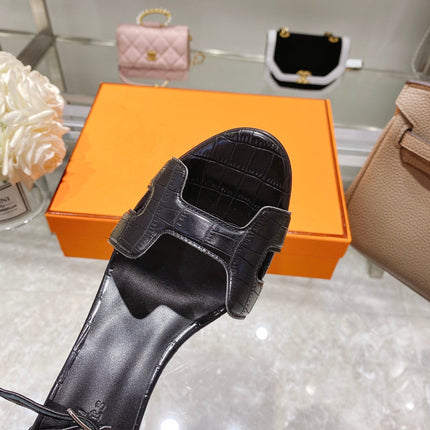 PREMIERE 105 SANDAL IN BLACK CALFSKIN