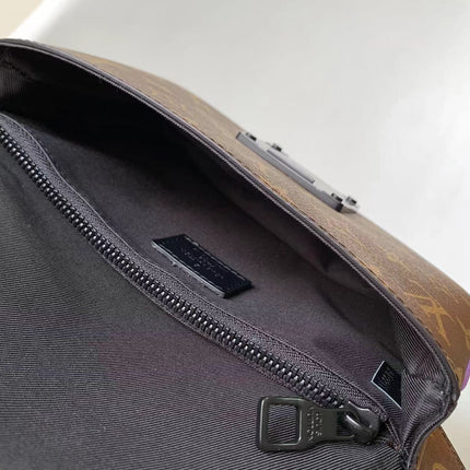 LV 25S S LOCK MESSENGER BAG 21 IN PURPLE AND BROWN MONOGRAM MACASSAR CANVAS