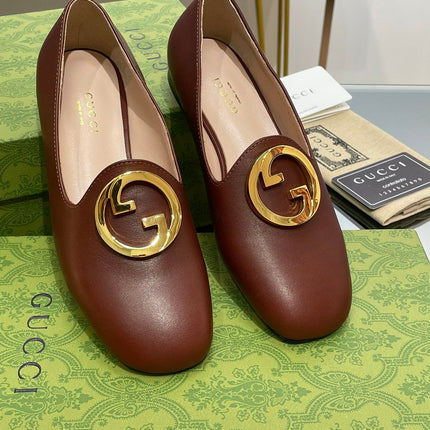 BLONDIE LOGO-PLAQUE LOAFERS IN SYRUP BROWN CALFSKIN WITH GOLD HARDWARE