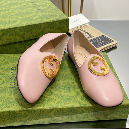 BLONDIE LOGO-PLAQUE LOAFERS IN LIGHT PINK CALFSKIN WITH GOLD HARDWARE