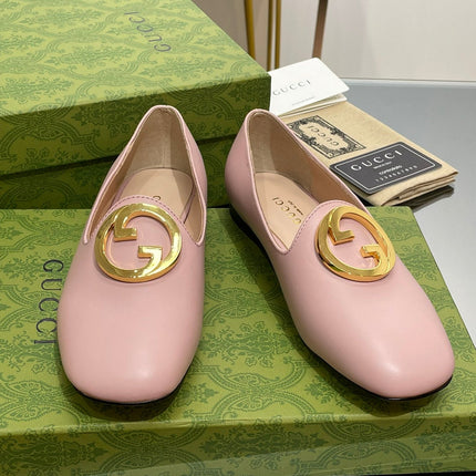 BLONDIE LOGO-PLAQUE LOAFERS IN LIGHT PINK CALFSKIN WITH GOLD HARDWARE