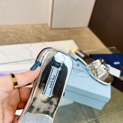 PRA EMBROIDERED SLIDES FLAT SILVER CALFSKIN