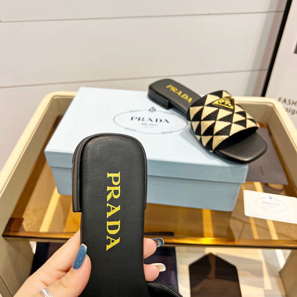 PRA EMBROIDERED SLIDES FLAT BLACK AND BEIGE FABRIC