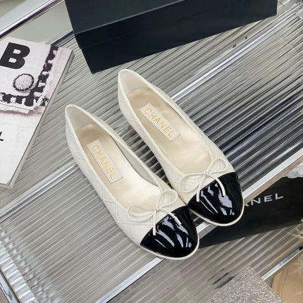 BALLET FLAT GLOSSY BLACK MIX IVORY LAMBSKIN