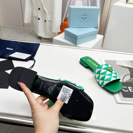 PRA EMBROIDERED SLIDES FLAT GREEN FABRIC