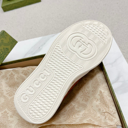 GG EMBOSSED TRAINER CARAMEL CALFSKIN