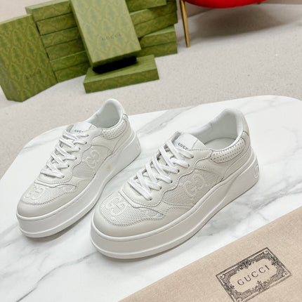 GG EMBOSSED TRAINER WHITE CALFSKIN