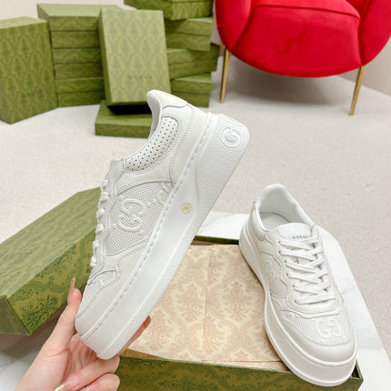 GG EMBOSSED TRAINER WHITE CALFSKIN