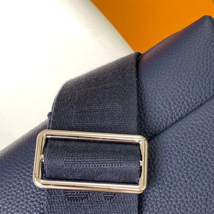 LV 25S FASTLINE MESSENGER BAG 23 IN DARK BLUE CALFSKIN