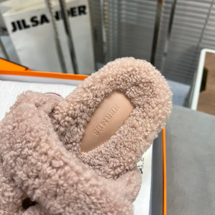 CHYPRE SLIPPERS IN ROSY BROWN LAMB WOOL