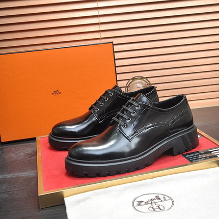 HM DANIEL TRAMPING SHOE GLOSSY BLACK CALFSKIN
