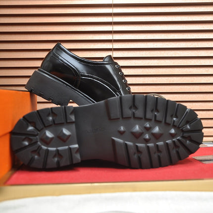 HM DANIEL TRAMPING SHOE GLOSSY BLACK CALFSKIN