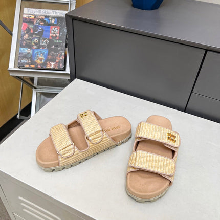 MM DOUBLE STRAP FLAT SANDALS IN BEIGE RAFFIA