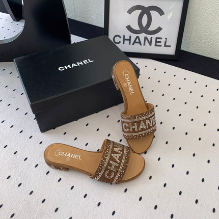 CC RHINESTONE LETTER SLIPPERS CINNAMON BROWN LAMBSKIN