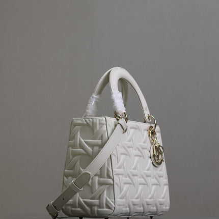 LADY BAG 24 IN WHITE GRAPHIC CANNAGE CALFSKIN PALE GOLD-FINISH METAL CHARMS