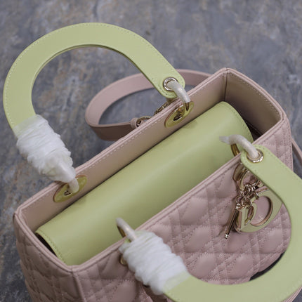 LADY BAG 24 IN BABY PINK QUILTED MACROCANNAGE CALFSKIN SWAMP YELLOW STRAP