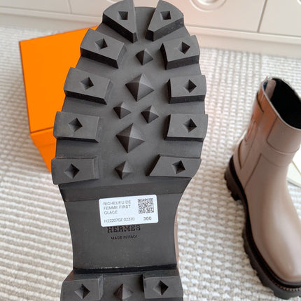 JAIME ANKLE BOOT IN CEDAR BROWN CALFSKIN