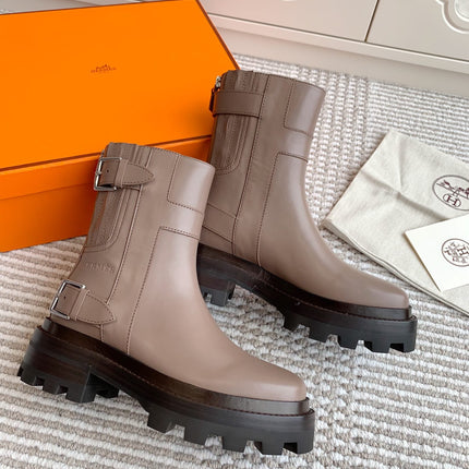 JAIME ANKLE BOOT IN CEDAR BROWN CALFSKIN