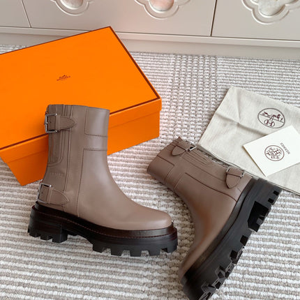 JAIME ANKLE BOOT IN CEDAR BROWN CALFSKIN