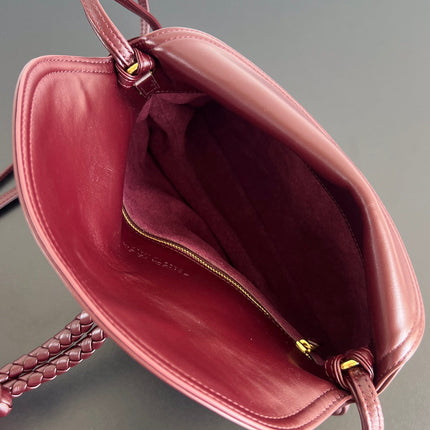 SMALL LIBERTA 27 IN WINE RED SMOOTH CALFSKIN GOLD HARDWARE