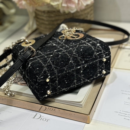 MINI 17 LADY BAG IN BLACK CANNAGE TWEED