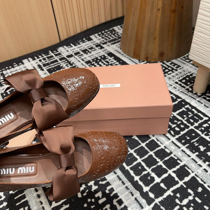 MARY JANE MID HEEL PUMPS IN RUSSET BROWN PATENT LAMBSKIN WITH BOW