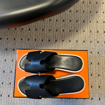 EZE SANDAL PLATFORM 85 MM IN BLACK CALFSKIN