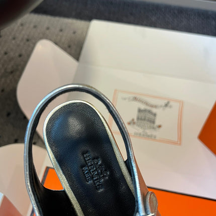 KLEO SLINGBACK IN SILVER CALFSKIN