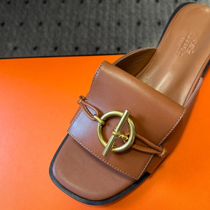 ILOT FLAT SANDAL IN BRONZE BROWN CALFSKIN