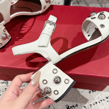 VLTN STUDDED BLOCK HEEL SANDALS 25S 60 MM IN WHITE LAMBSKIN