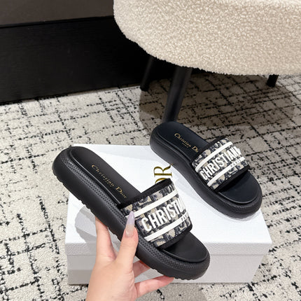 DIOR SLIDES 25S IN BLACK LAMBSKIN AND FABIRC WITH BRAND LOGO STYLE 3