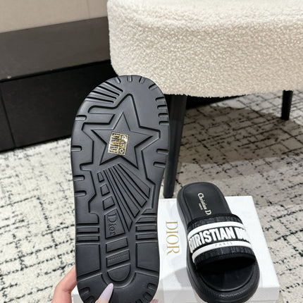DIOR SLIDES 25S IN BLACK LAMBSKIN AND FABIRC WITH BRAND LOGO STYLE 1