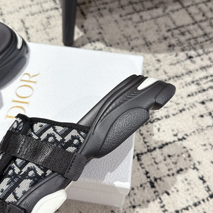 DIOR ADJUSTABLE STRAP SANDALS 25S 50 MM IN BLACK FABRIC MIX CALFSKIN STYLE 4