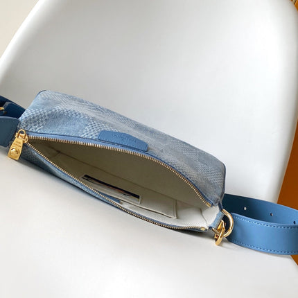 LV 25S POCHETTE ACCESSORIES XL 28 IN BLUE CANVAS DAMIER DENIM