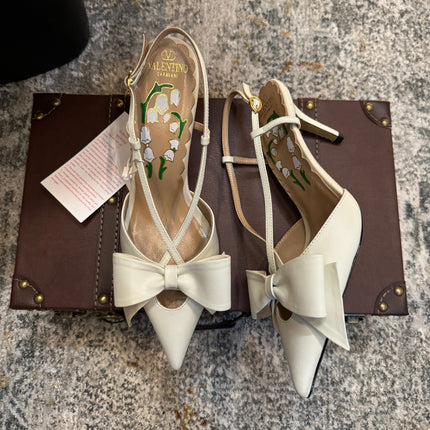 VLTN HIGH HEEL 25S 80 MM IN WHITE CALFSKIN WITH BOW