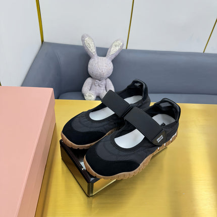 BALLERINAS SHOES IN BLACK TYRE TECHNICAL FABRIC AND SUEDE