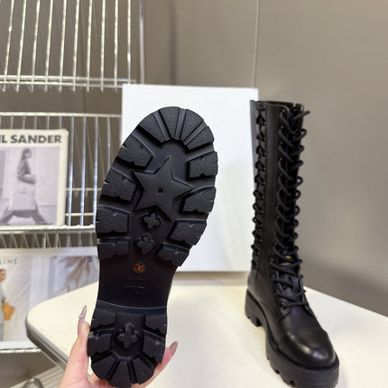 DIOR 25S D-ROAD BOOT IN BLACK GRAINED CALFSKIN