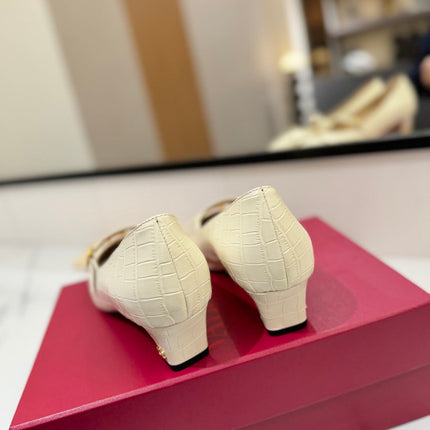 VLTN VLOGO SIGNATURE ROUND-TOE HEELS 25S IN CREAM WHITE LAMBSKIN SNAKE-EMBOSSED