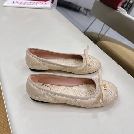VLTN CLASSIC BALLET FLATS 25S IN LIGHT BEIGE CALFSKIN WITH BOW
