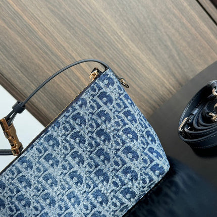 TRAVEL NOMAD POUCH 22 IN BLUE MONOGRAM OBLIQUE JACQUARD