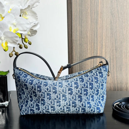 TRAVEL NOMAD POUCH 22 IN BLUE MONOGRAM OBLIQUE JACQUARD
