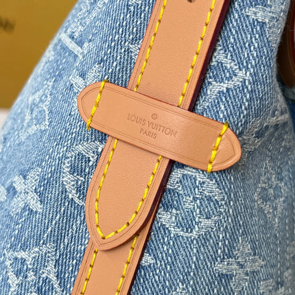 LV 25S CARRYALL 29 IN LIGHT BLUE DENIM MONOGRAM LEATHER TRIM