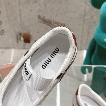 BALLERINAS IN WHITE TECHNICAL FABRIC AND SUEDE