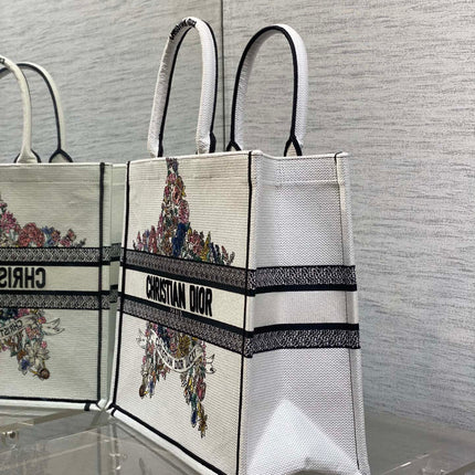 DIOR 25S LUCKY LARGE DIOR BOOK TOTE 42 IN WHITE MULTICOLOR DIOR STAR EMBROIDERY