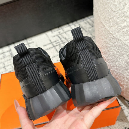 BOUNCING SNEAKER IN BLACK CALFSKIN AND FABRIC