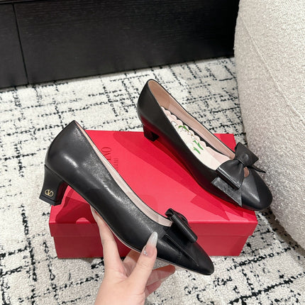 VLTN HIGH HEEL 25S 40 MM IN BLACK CALFSKIN WITH BOW