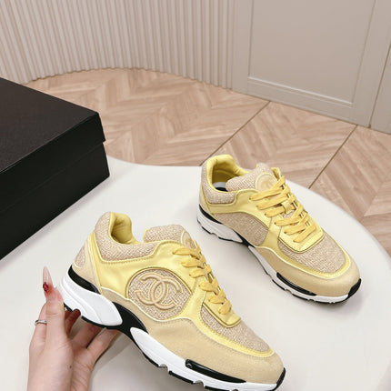 TRAINERS IN LIGHT YELLOW SUEDE AND CALFSKIN