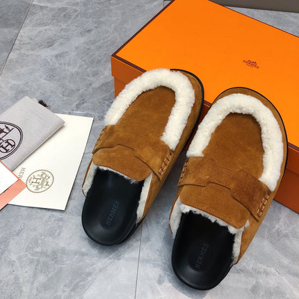 GO MULE IN BRONZE BROWN SUEDE ATTACH WHITE FLEECE