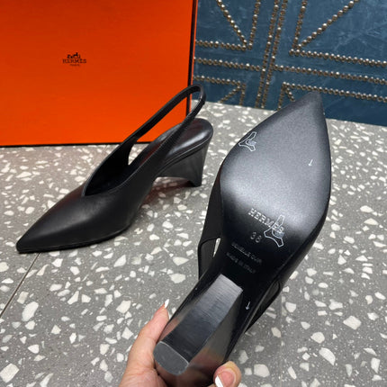 HIGH SLINGBACKS 7 CM IN BLACK SHEEPSKIN