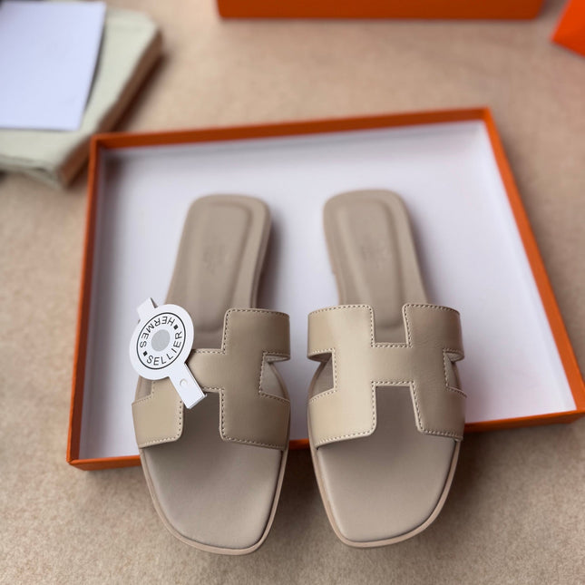 0RAN SANDALS IN KHAKI BROWN CALFSKIN